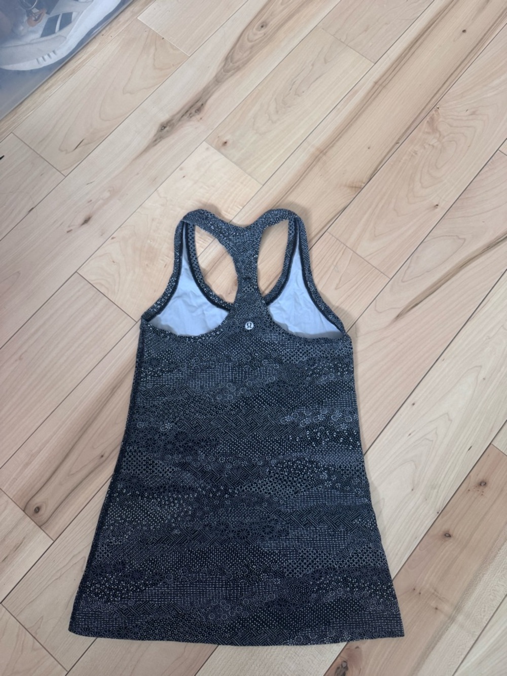 Lululemon Cool Racerback II Nulu Tank Meisai White/Black - Picture 3 of 3